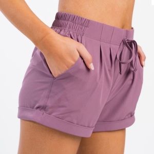 Zyia Active Lavender Summer Shorts M